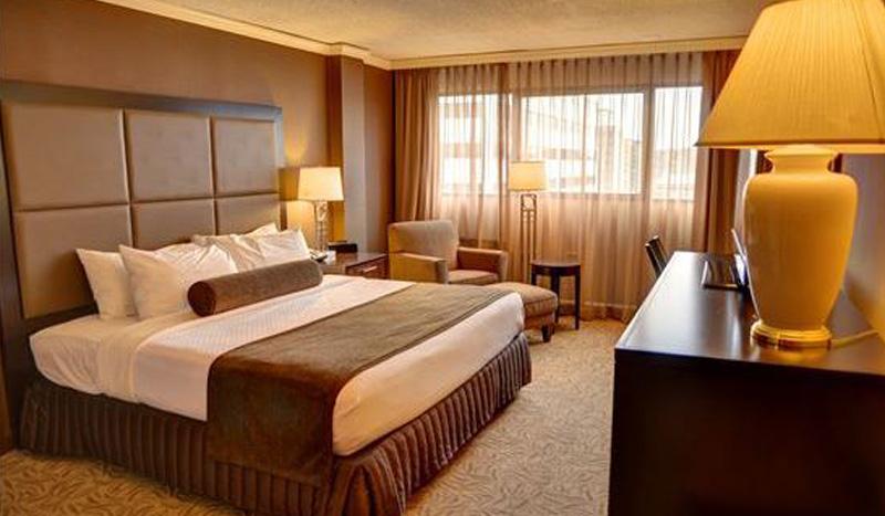 Knoxville Hotel Near I 75 And Downtown Crowne Plaza Crowne Plaza Knoxville Downtown University Hotel Tennessee Volunteer Suite